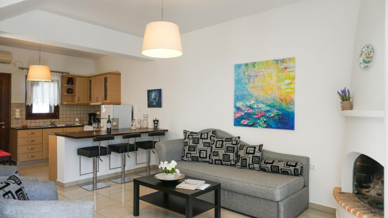 Maestralia Apartment Skyros Exterior photo